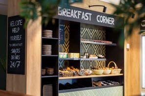 Breakfast meal - The James Hotel Rotterdam (Rotterdam)