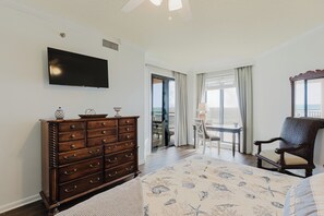 3 soverom, strykejern/-brett, reiseseng for barn og wi-fi