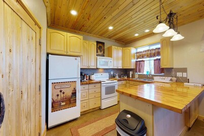 The Cedars Country Cottage