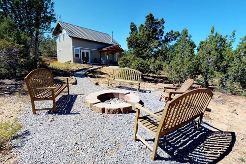 The Cedars Country Cottage