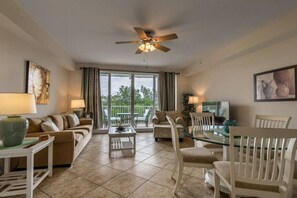 TV - Sail Away U3234 Little Harbor Beach Resort- 3 Bdrm (Ruskin)