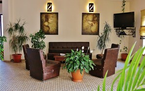 Lobby-Lounge