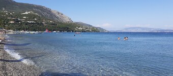 Villa Valia Seaside (Private Estate Coastal Villa)