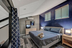 3 bedrooms, iron/ironing board, travel crib, free WiFi - Ski On/Off Camelback,Snowtubing,Pool,Waterparks,Paintball,Casino,Tennis,Zip-Line (Tannersville)