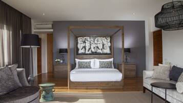 5 bedrooms, in-room safe, iron/ironing board, travel cot
