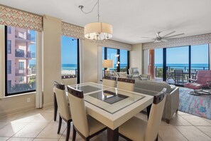 Interior - Sensational Gulf Front Views and Pristine White Quartz Beaches (Orange Beach)