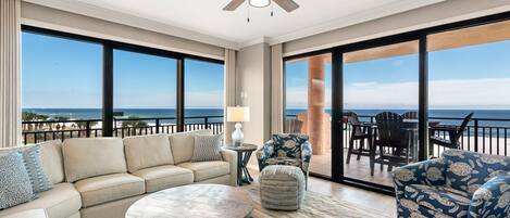 テレビ、DVD プレーヤー