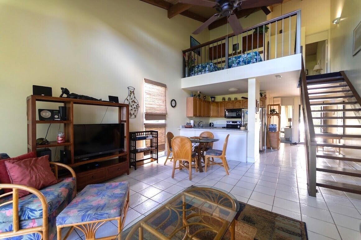 Turtle Bay Hanalei ,North Shore legal short-term rental with split ac.