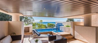 Luxury 2 bed room with sea view, heated balcony and private heated  pool