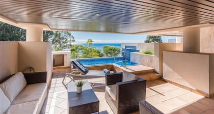 Luxus 2 Schlafzimmer mit Meerblick, Balkon und eigenem Pool