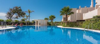 Luxury 2 bed room with sea view, heated balcony and private heated pool