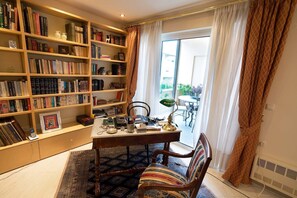 Interior - HRISI APT-CH,prestigious  flat with art breeze and shared pool (CHANIA)