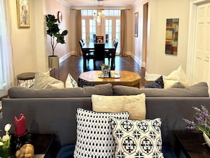 Smart TV, fireplace, books
