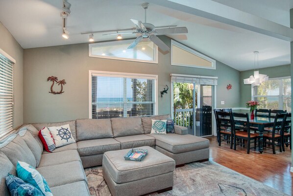 TV, DVD player, table football, stereo