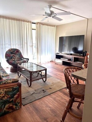 Fernseher, Computerbildschirme, Drucker