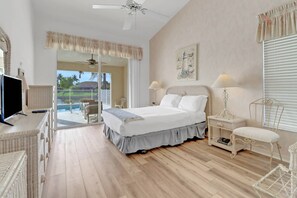 3 slaapkamers, een strijkplank/strijkijzer, gratis wifi, beddengoed