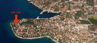 Villa FIG, Cosy Semidetached House@Vranjica-Trogir, Beach40m
