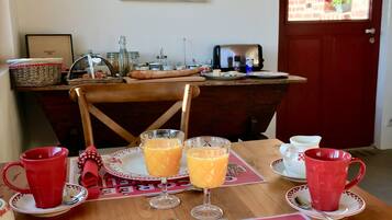 Petit déjeuner compris tous les jours