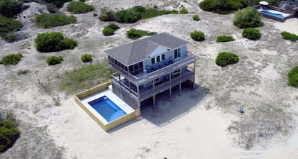 THE WEATHERVANE Private POOL! 3 night min, flexible check-in day, 4x4, pets