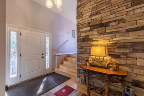 Interior - Alpenglow - App Ski Mountain! Views! Yard! (Blowing Rock)