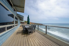 تناول الطعام بالخارج