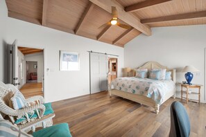 3 عدّة غرف نوم ومكواة/لوح كي وواي فاي وملاءات أسرّة