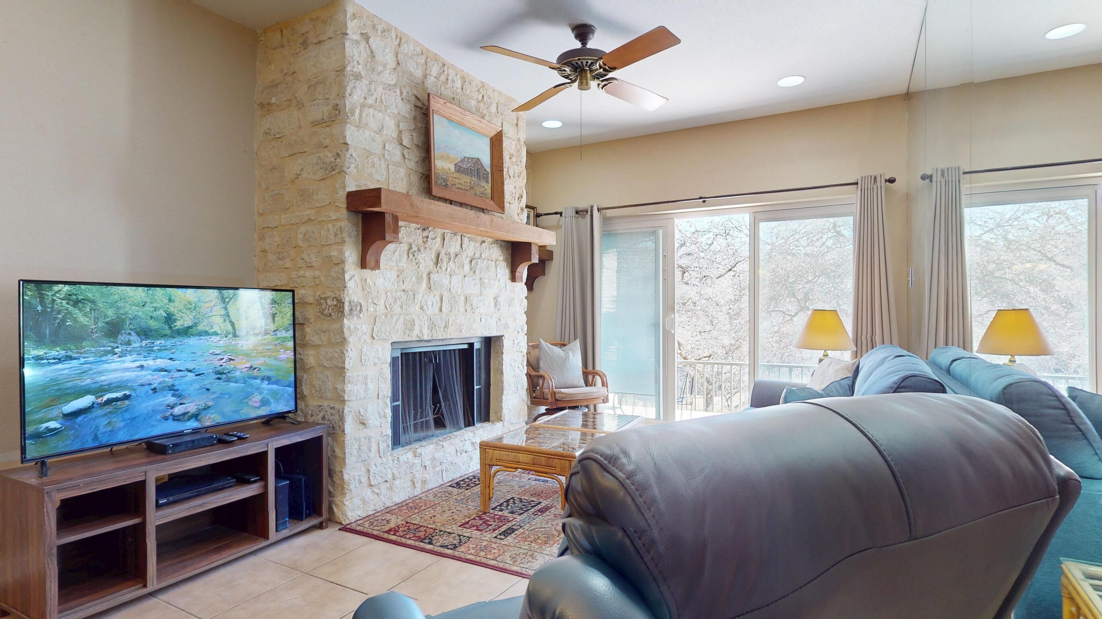 River City Resorts: Cw C106 : Free Tubes With Rental! - New Braunfels, TX