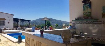 Spacious villa and studios in Viñuela, close to the coast (Torre Del Mar)