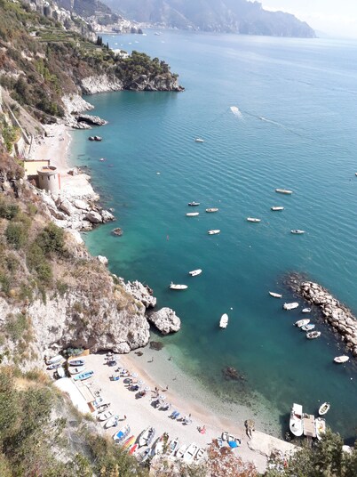 RENOVATED VILLA BETWEEN AMALFI AND POSITANO WITH SEA VIEW TERRACE