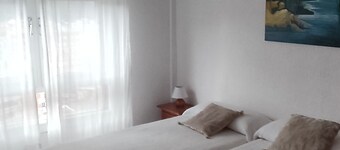 Barakaldo, BEC, Bilbao. Bright and comfortable apartment. Hospital Cruces, Bilbao