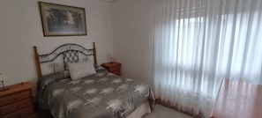 3 quartos, ferros/tábuas de passar roupa, Wi-Fi de cortesia