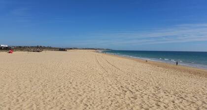 A LUXURY LARGE TWO BEDROOM APARTMENT MINUTES FROM THE BEACH