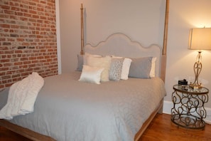 3 habitaciones, tabla de planchar con plancha y wifi gratis 