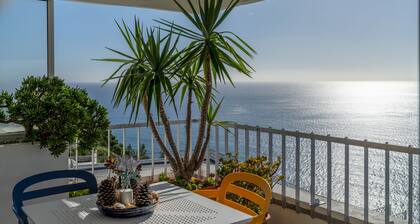 Liebe und Meer - auseinander. modern mit 180º Panoramablick auf den Atlantik