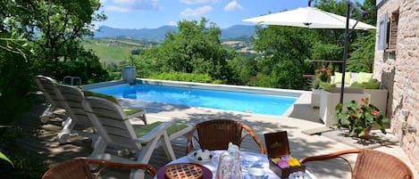 Piscina all'aperto