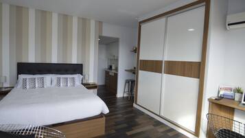 1 Schlafzimmer, Bügeleisen/Bügelbrett, WLAN, Bettwäsche