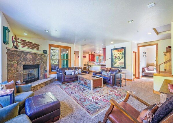 Fireplace, DVD player