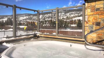 Bañera de hidromasaje exterior