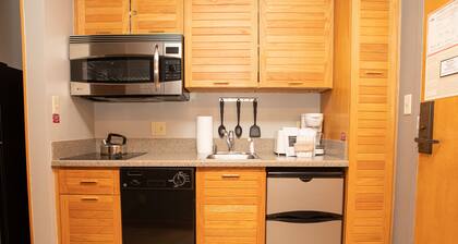 Cute Studio/3 Minute Walk to Lift/Hot Tub Access