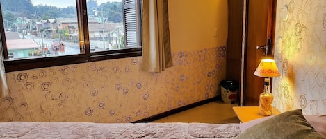Departamento superior, aire acondicionado | Minibar, wifi gratis y ropa de cama