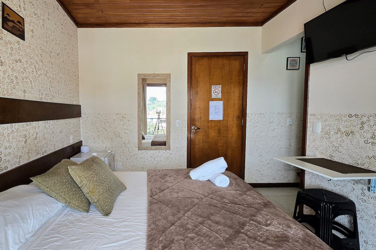 Superior Apartment, Patio, City View | Minibar, WiFi (free), bed sheets