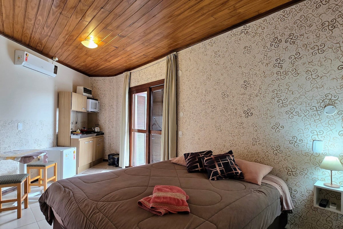 Apartment | Minibar, free WiFi, bed sheets