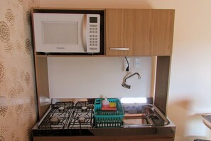 Superior Apartment, Patio, City View | Private kitchen