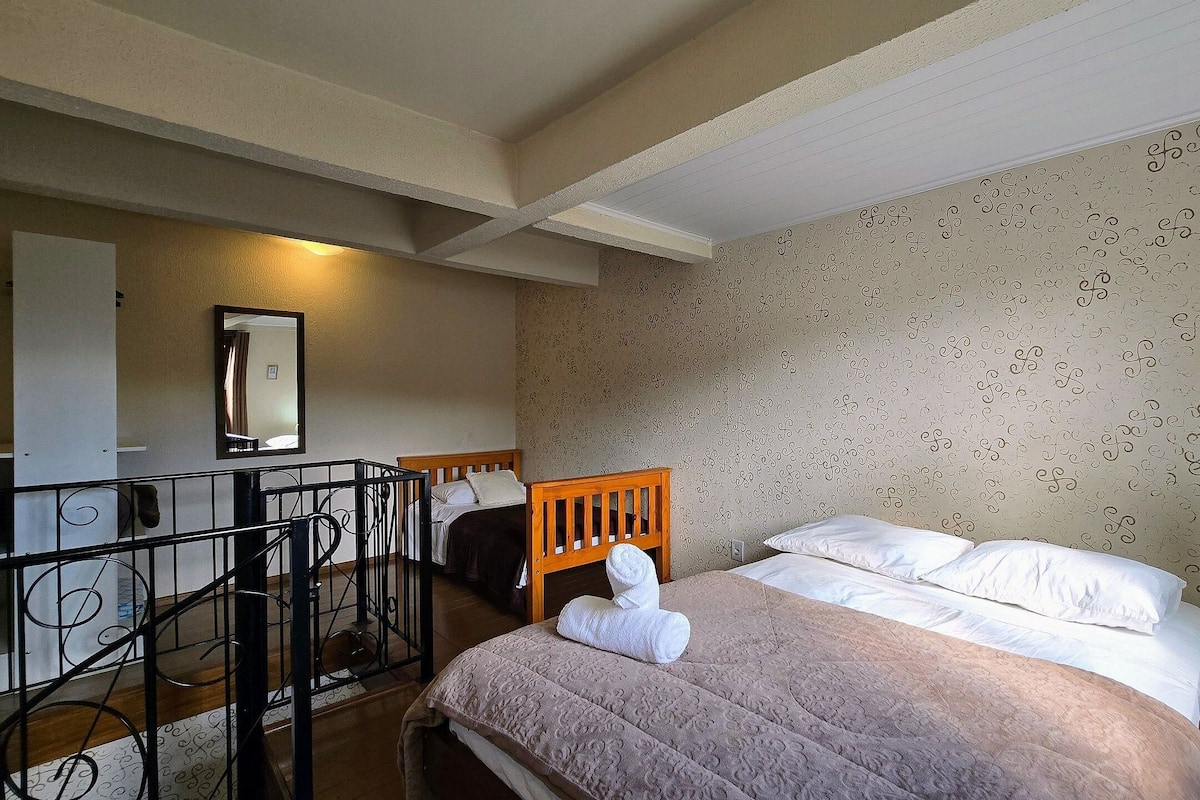 Standard Apartment, Air conditioning | Minibar, WiFi (free), bed sheets