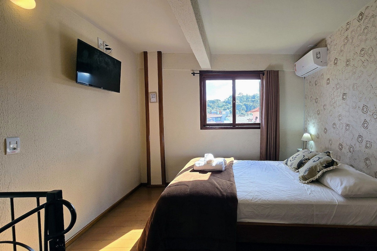Standard Apartment, Air conditioning | Minibar, WiFi (free), bed sheets