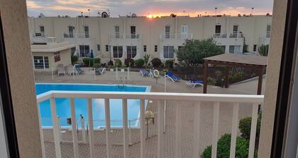 Homely House With Shared Pool and FREE Wi-Fi