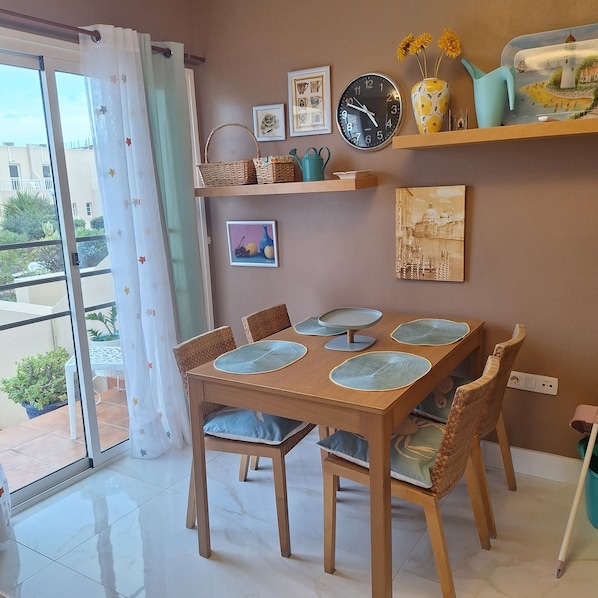 Dining - Homely House With Shared Pool and FREE Wi-Fi (Antigua)