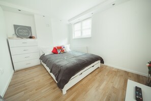 2 chambres, fer et planche à repasser, Wi-Fi gratuit