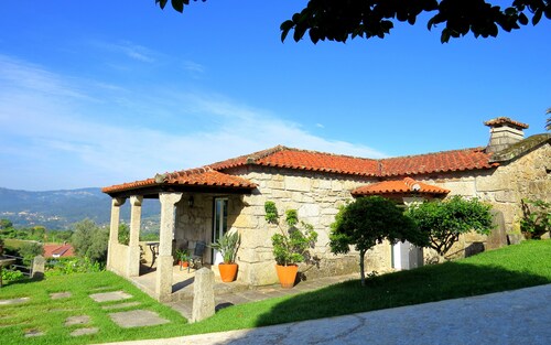 Quinta do Coto Moinho - vineyard house