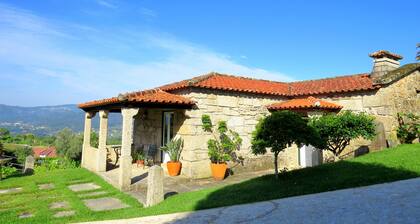 Quinta do Coto Moinho - vineyard house